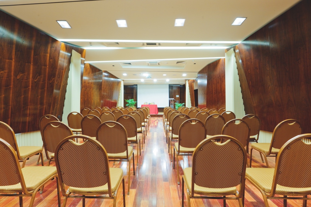 Фото East Gate Hotel