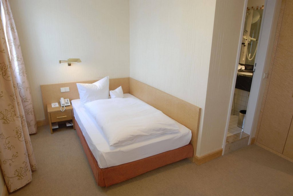 Фото Dom Hotel Limburg