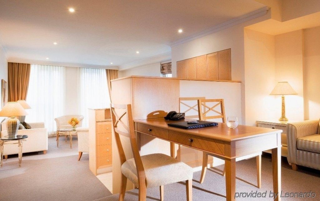 Фото Mantra 2 Bond Street Sydney