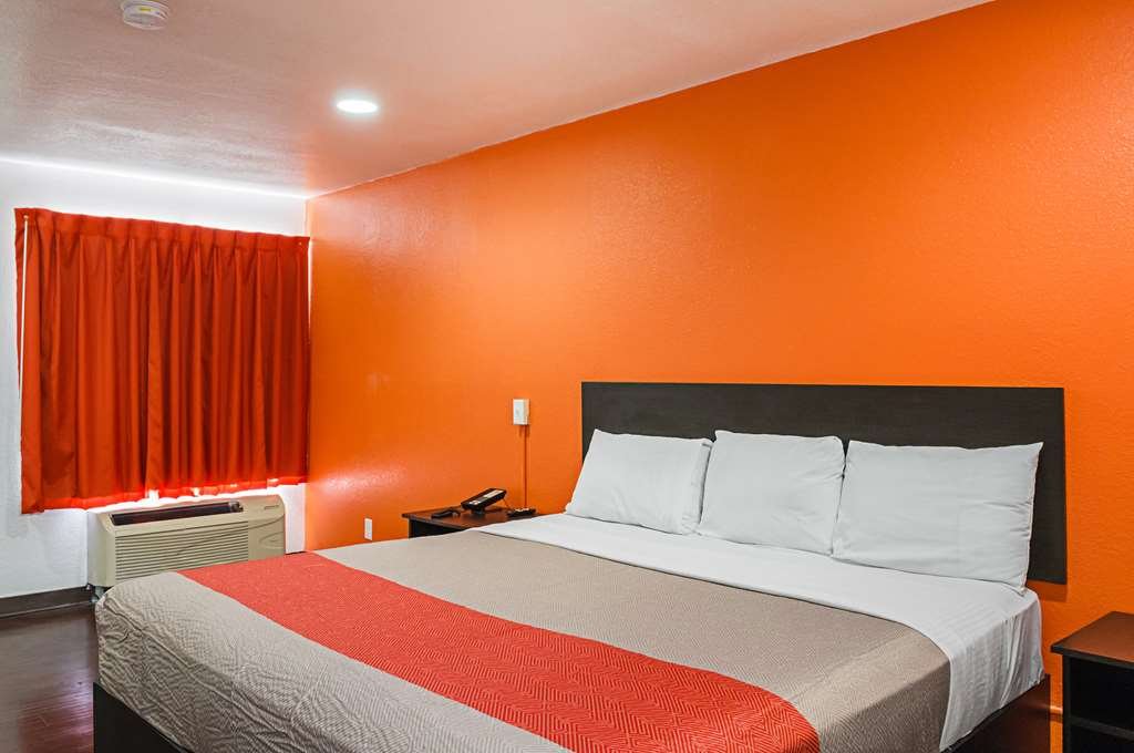 Фото Oyo Hotel Baton Rouge East I-12