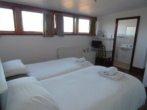 Гостиница Breeze Guest House