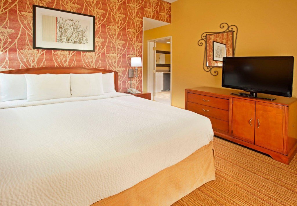 Фото Courtyard by Marriott El Paso Airport