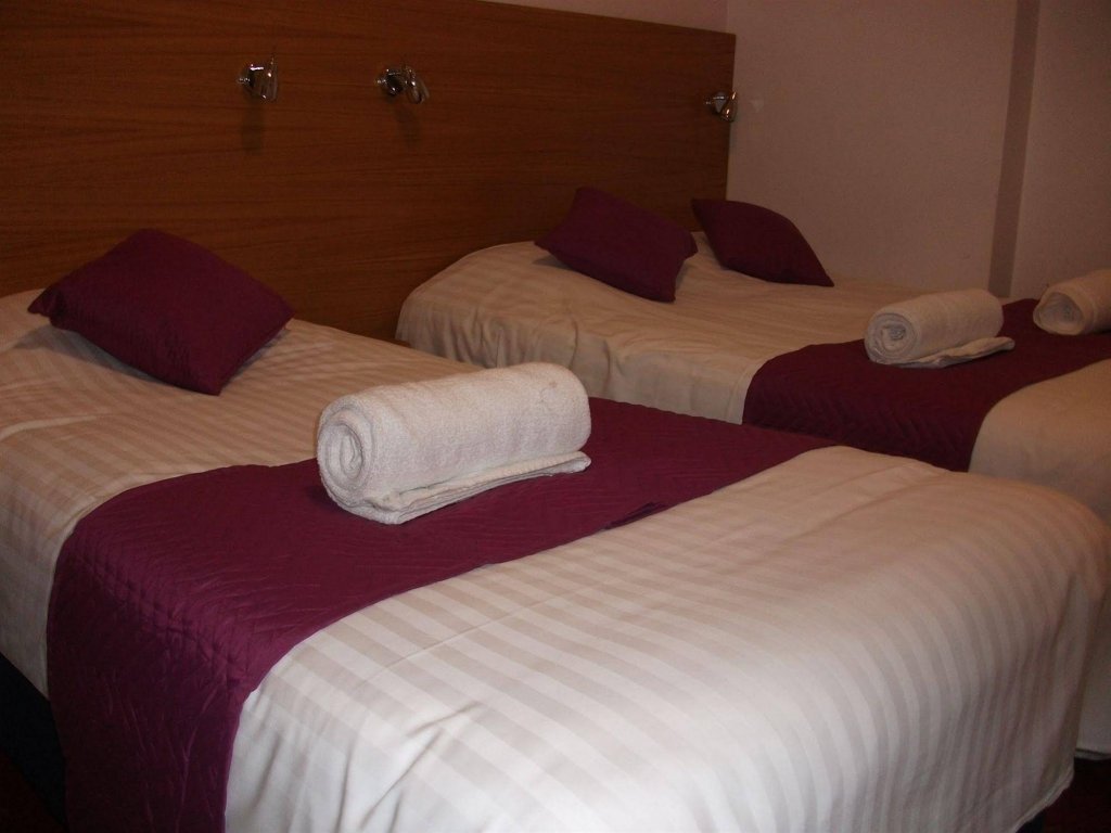 Фото Oyo Bakers Hotel London Victoria