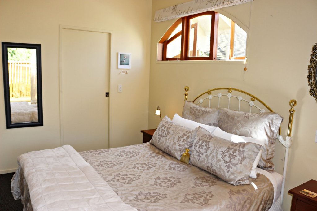 Фото Huntington Stables Retreat Accommodation