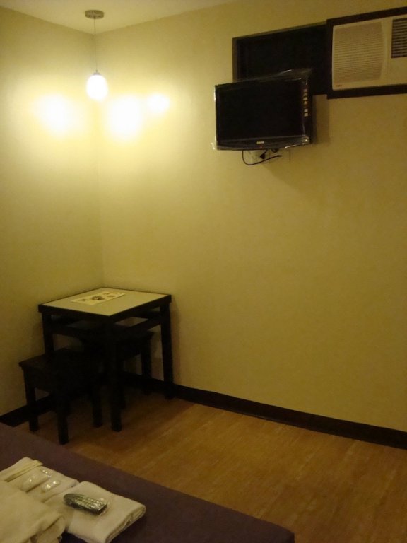 Фото Asiatel Hotel, Sta. Rosa, Laguna