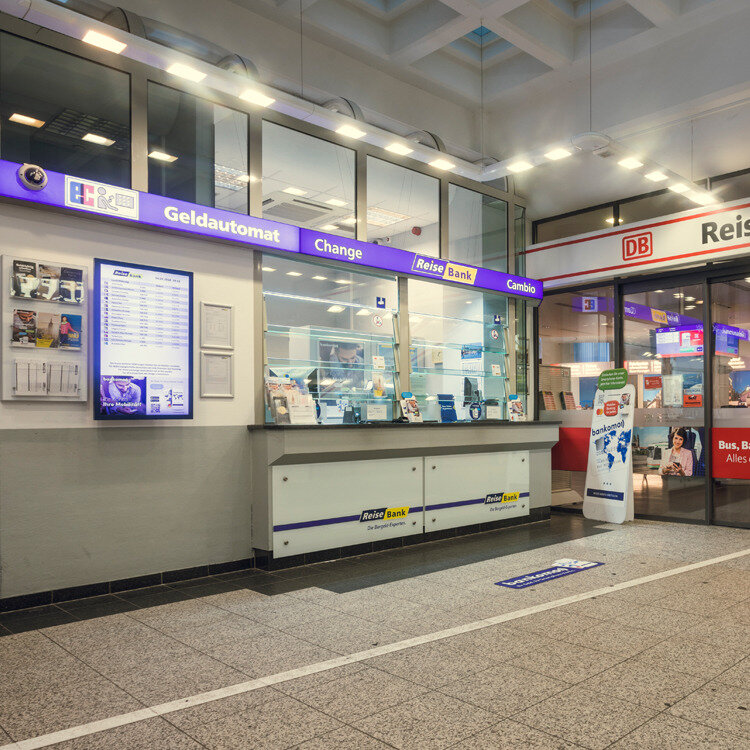 Bank Reisebank AG, Magdeburg, photo