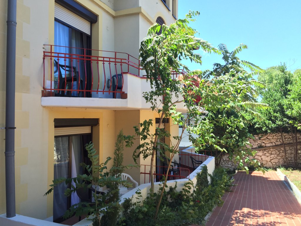 Фото отеля 3