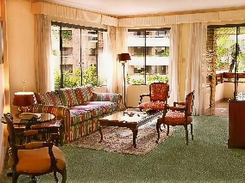 Гостиница Yotau all Suites Hotel в Санта-Крус-де-ла-Сьерра