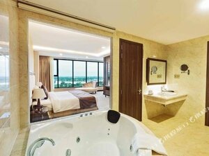 Гостиница Muong Thanh Luxury Can Tho Hotel