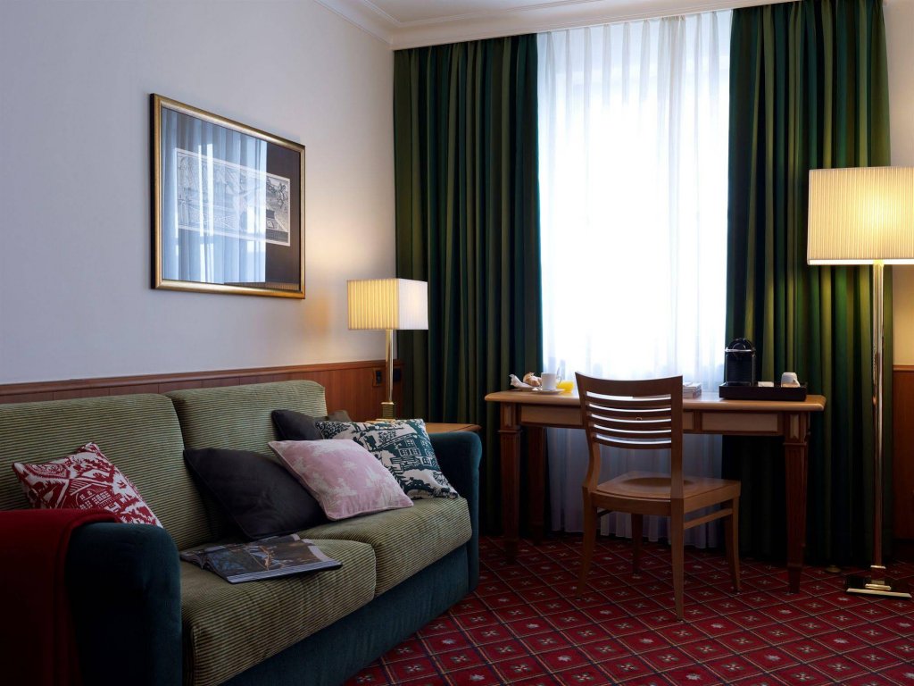 Фото Platzl Hotel