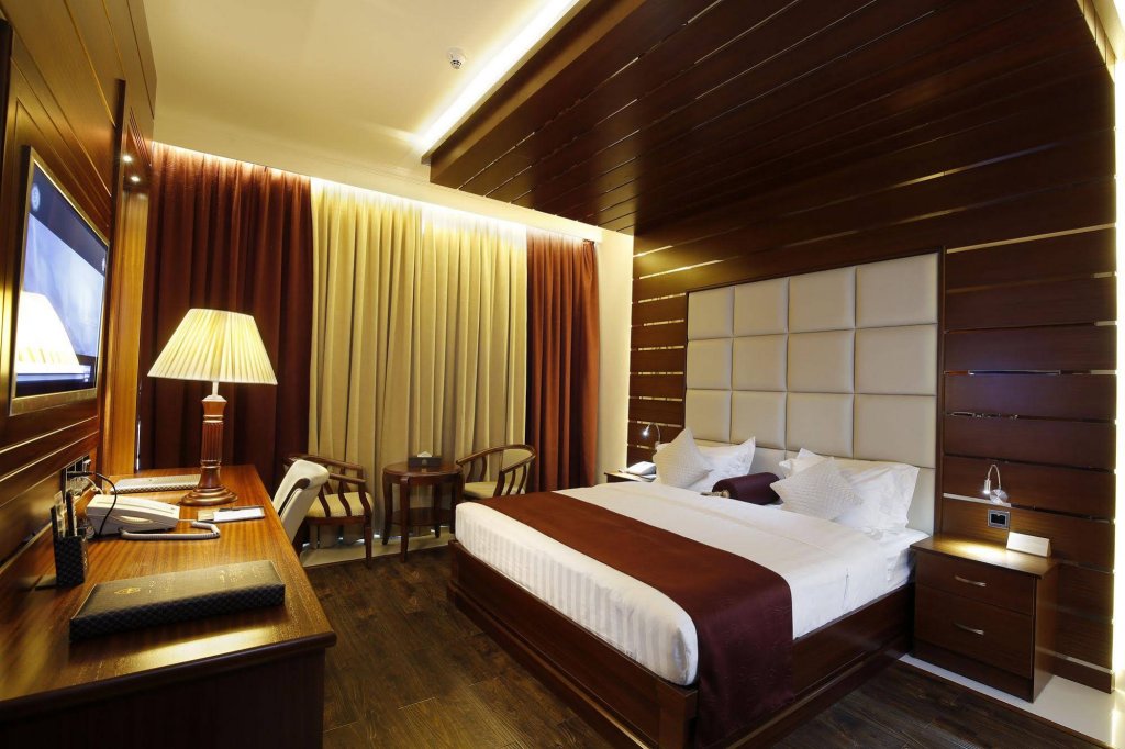 Фото Queen Palace