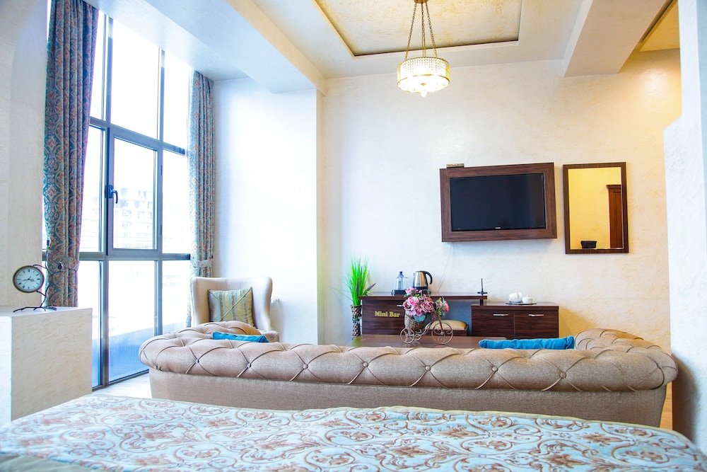 Фото Iberia Palace Hotel