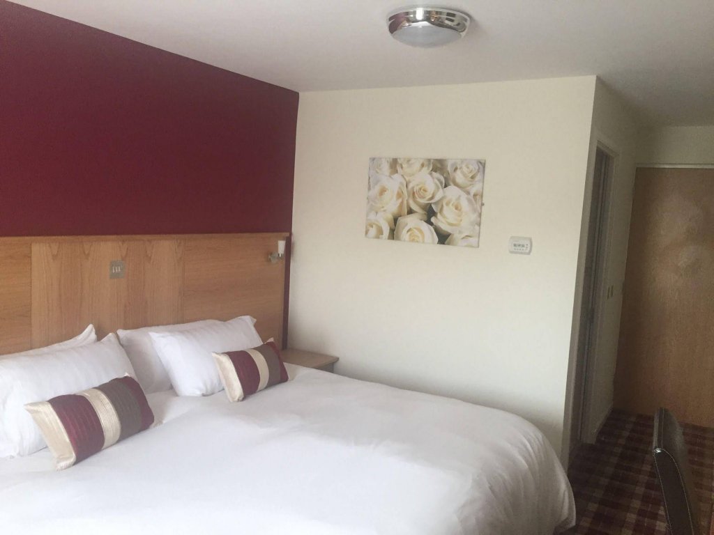 Фото 19th Hole Hotel