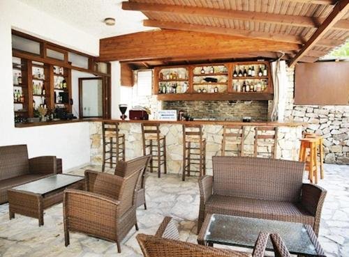 Фото Bastas Hotel & Studios