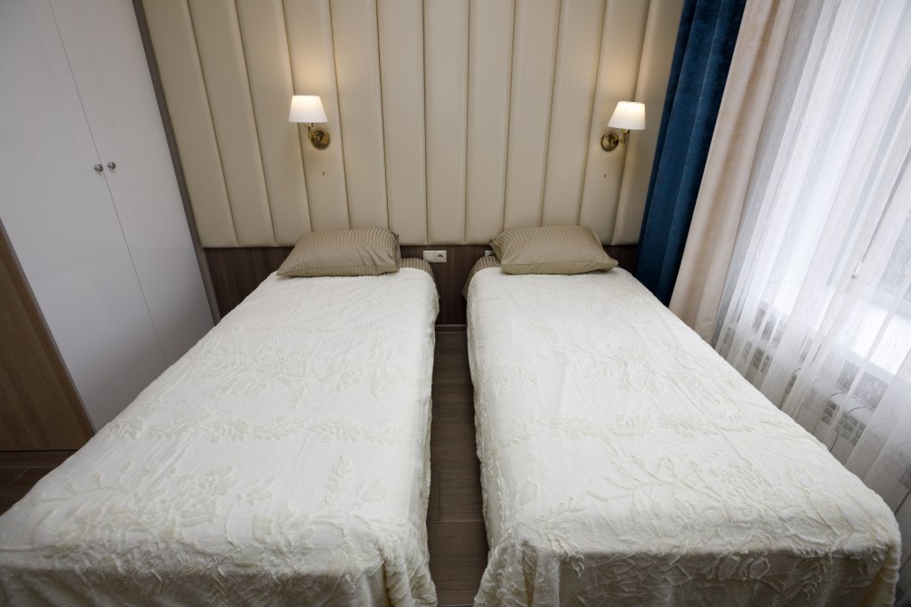 Фото Вернисаж