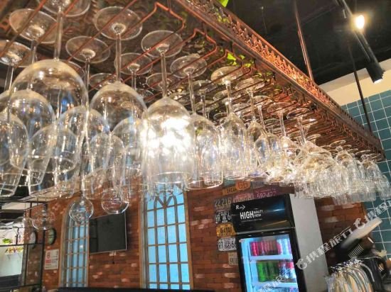 Фото Happy Dragon Saga Hotel (Beijing Tiananmen Wangfujing)