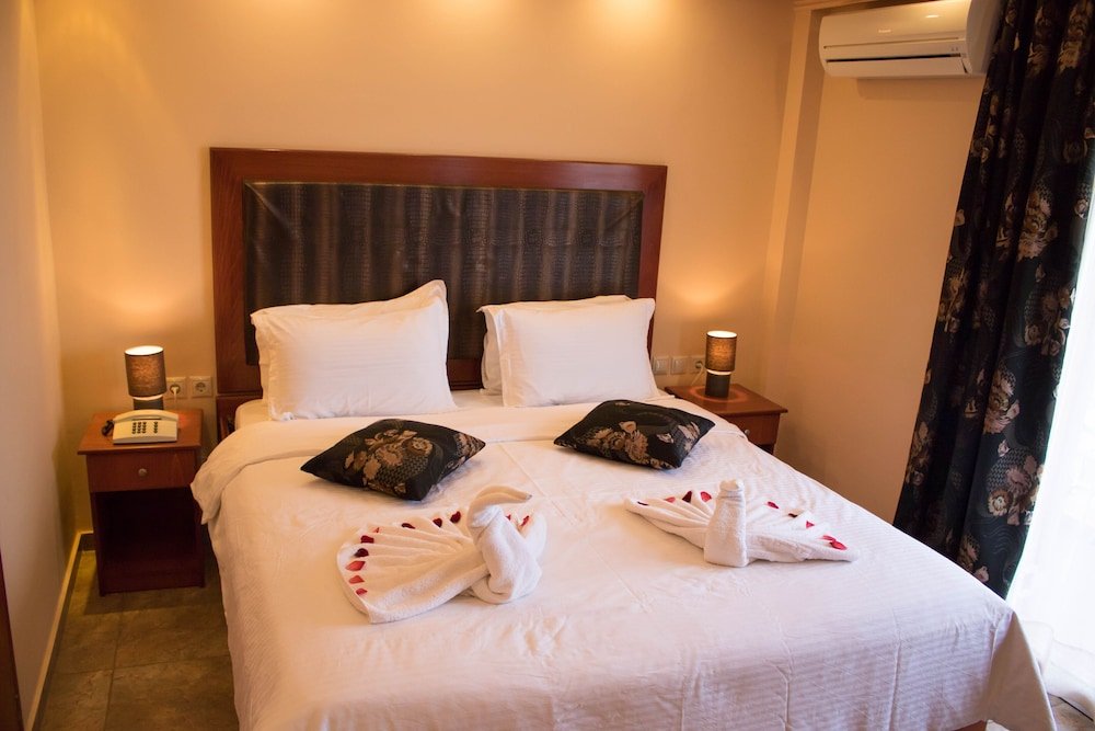 Фото Americana Hotel