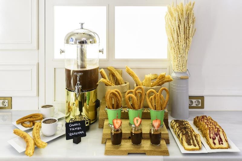 Фото H10 Villa de la Reina Boutique Hotel