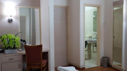 Фото Hotel Mahadev Palace