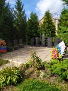 Погибшим землякам в период Великой Отечественной войны (Московская область, муниципальный округ Шаховская, деревня Муриково, улица Микрорайон), памятник, мемориал в Москве и Московской области