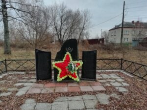 Мемориал погибшим в Великой Отечественной войне (Московская область, Раменский район, сельское поселение Заболотьевское, деревня Рыбаки), жанровая скульптура в Москве и Московской области