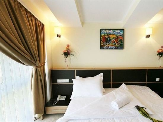 Фото Mercure Chisinau Center Jazz Hotel