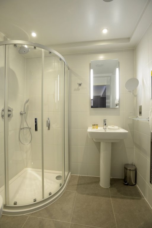 Фото The Lensbury Resort