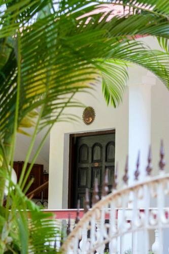 Гостиница Palm Grove Beach Resort в Ашвеме