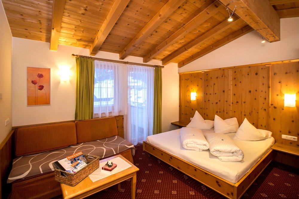 Фото Hotel Enzian