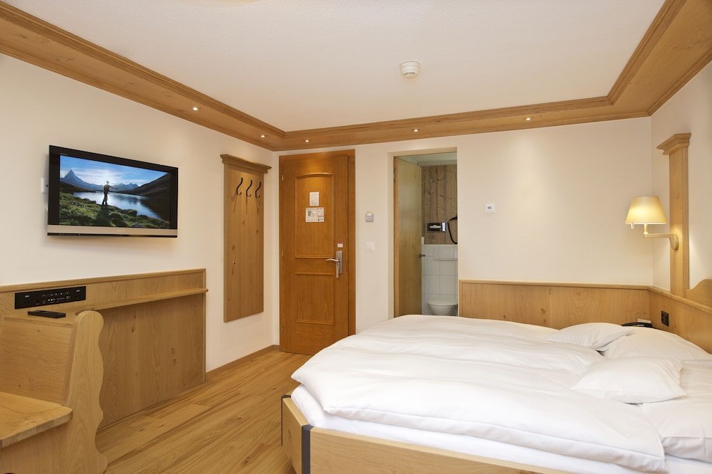 Фото Отель La Couronne Hotel & Spa