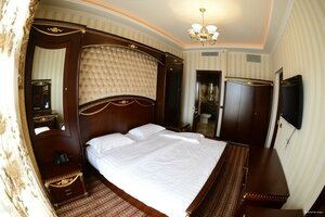 Multi Rest House (Tsaghkadzor, Olympic street, 8) ، فندق
