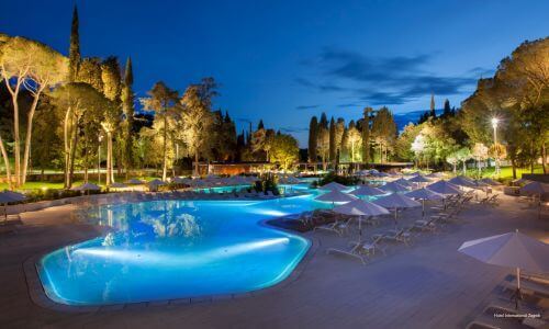 Фото International Hotel