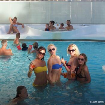 Фото I-Suite Hotel