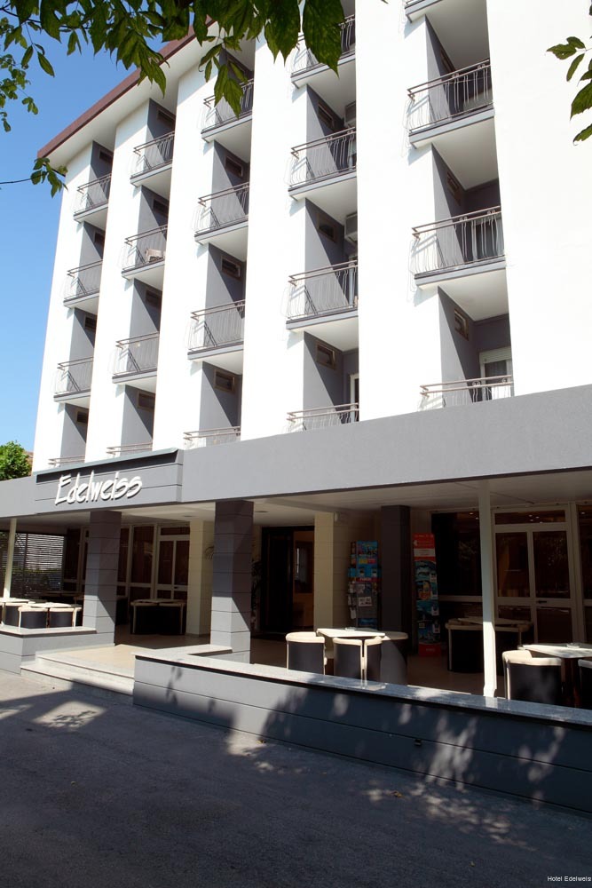 Фото Hotel Edelweiss