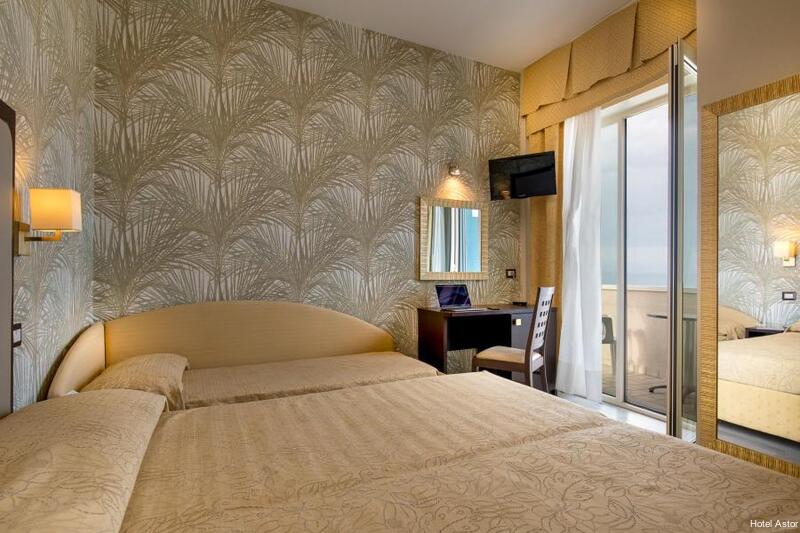 Фото Hotel Astor