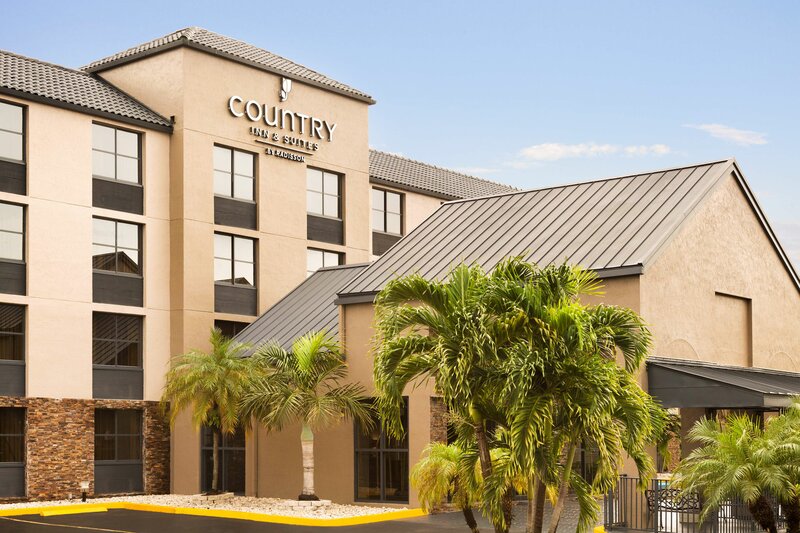 Country Inn & Suites by Radisson, Miami, Fl