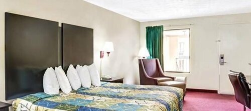 Гостиница Days Inn by Wyndham Douglasville-Atlanta-Fairburn Road