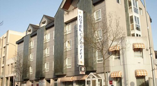 Внешний вид отеля Ibis Styles Laval Centre Gare в Лавале, фото 5