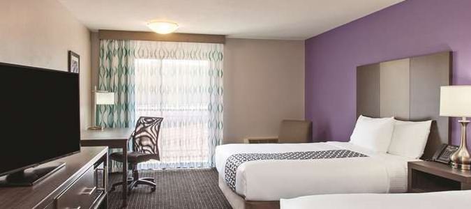 Фото La Quinta Inn & Suites by Wyndham Pomona