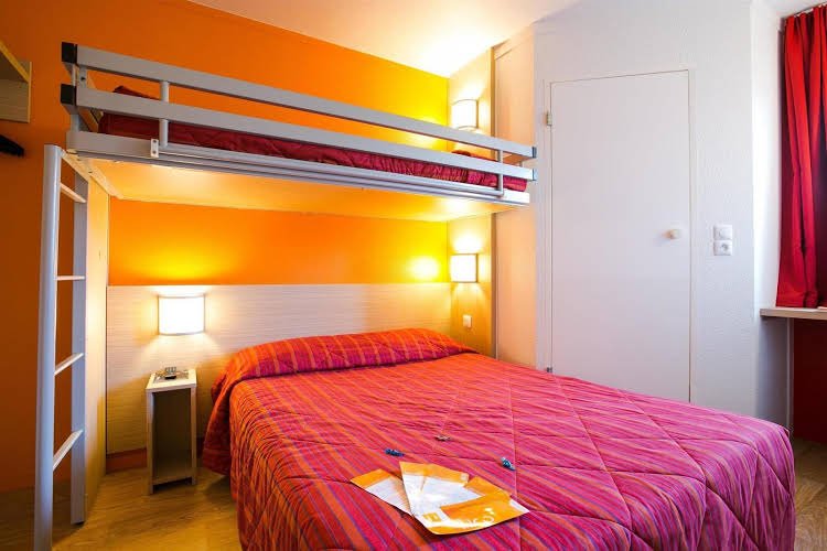 Фото The Originals City, Angers Sud – Le Village 49