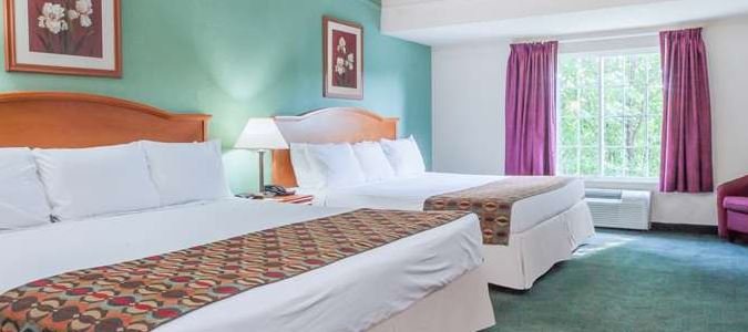 Фото Days Inn & Suites by Wyndham Lexington