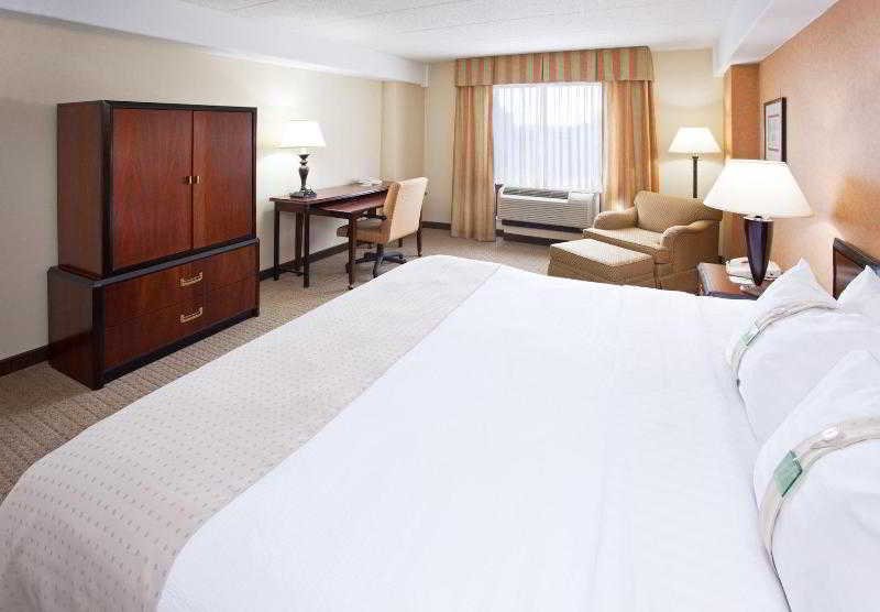 Фото Wyndham Pittsburgh University Center