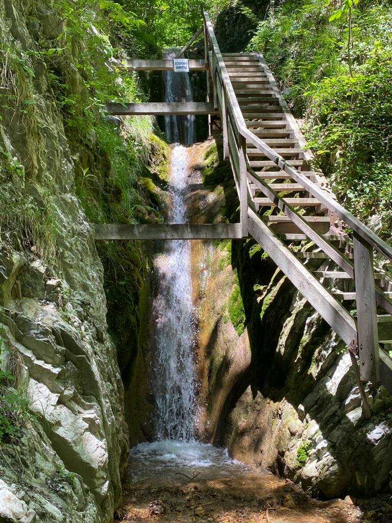 Waterfall Waterfall, Krasnodar Krai, photo