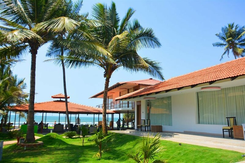 Гостиница Boomerang Beach Resort в Мандреме