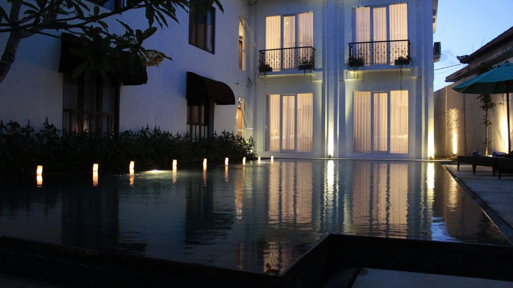 Фото Umpadhi Canggu Hotel