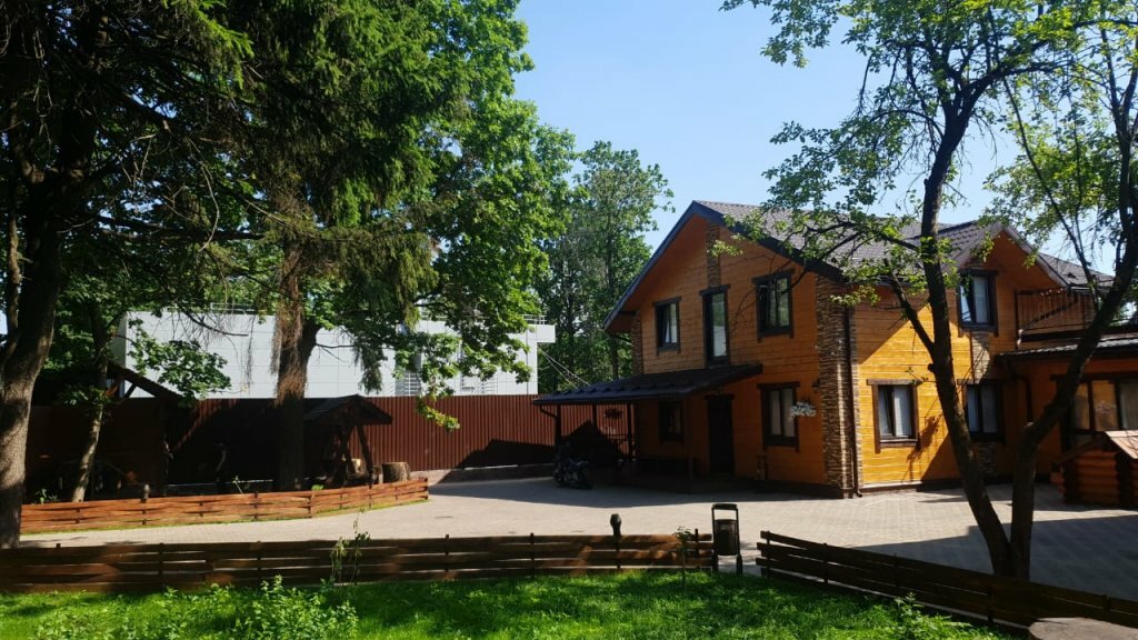 Добро приозерная ул 23а фото Гостевой дом на Центральной, апартаменты, Центральная ул., 23А, дачный посёлок Л