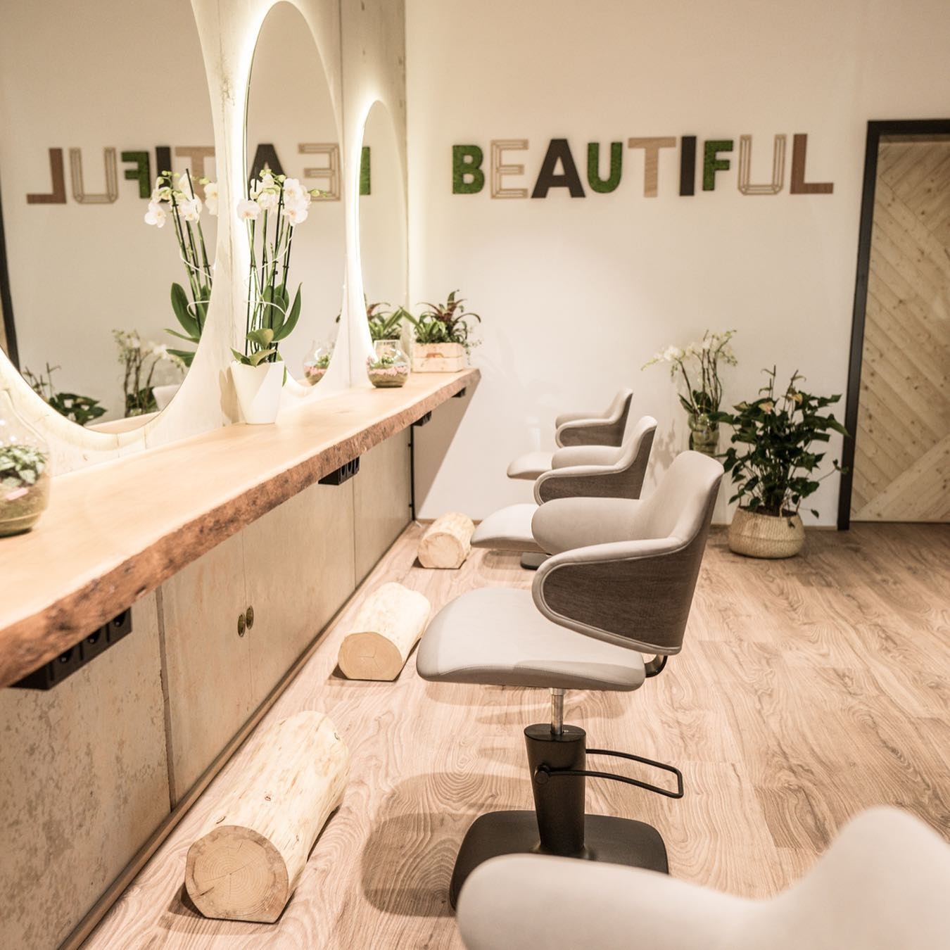 WhiteGarden GbR Natural Hair & Make Up Concept