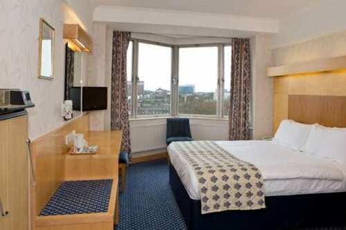 Гостиница Royal National Hotel в Лондоне