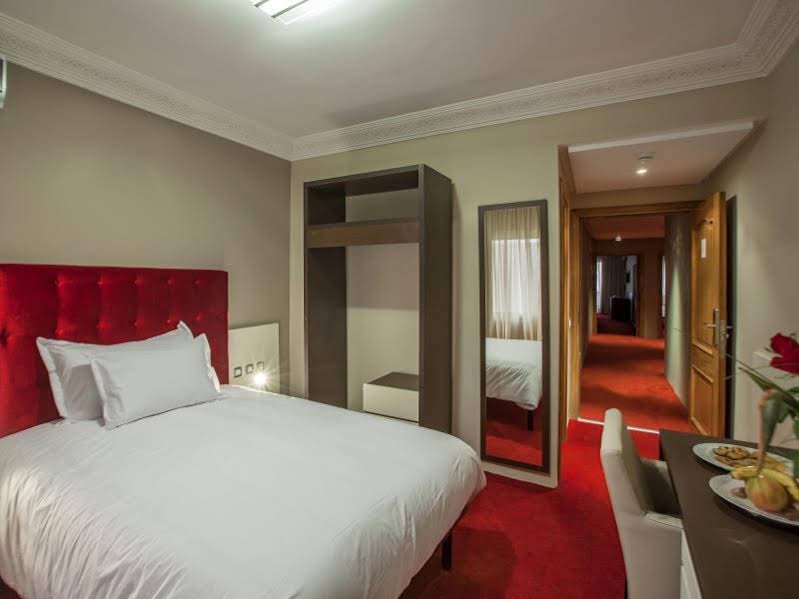 Фото Yaad City Hotel