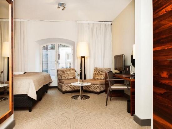 Фото Elite Hotel Marina Tower